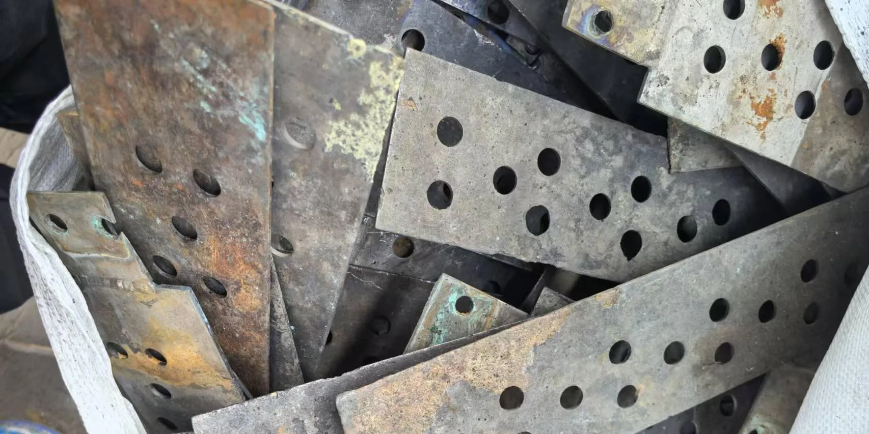 티타늄 스크랩 가치를 극대화하는 방법: 가격 책정 요소, 구매자 선택 및 현명한 전략 1 티타늄 스크랩