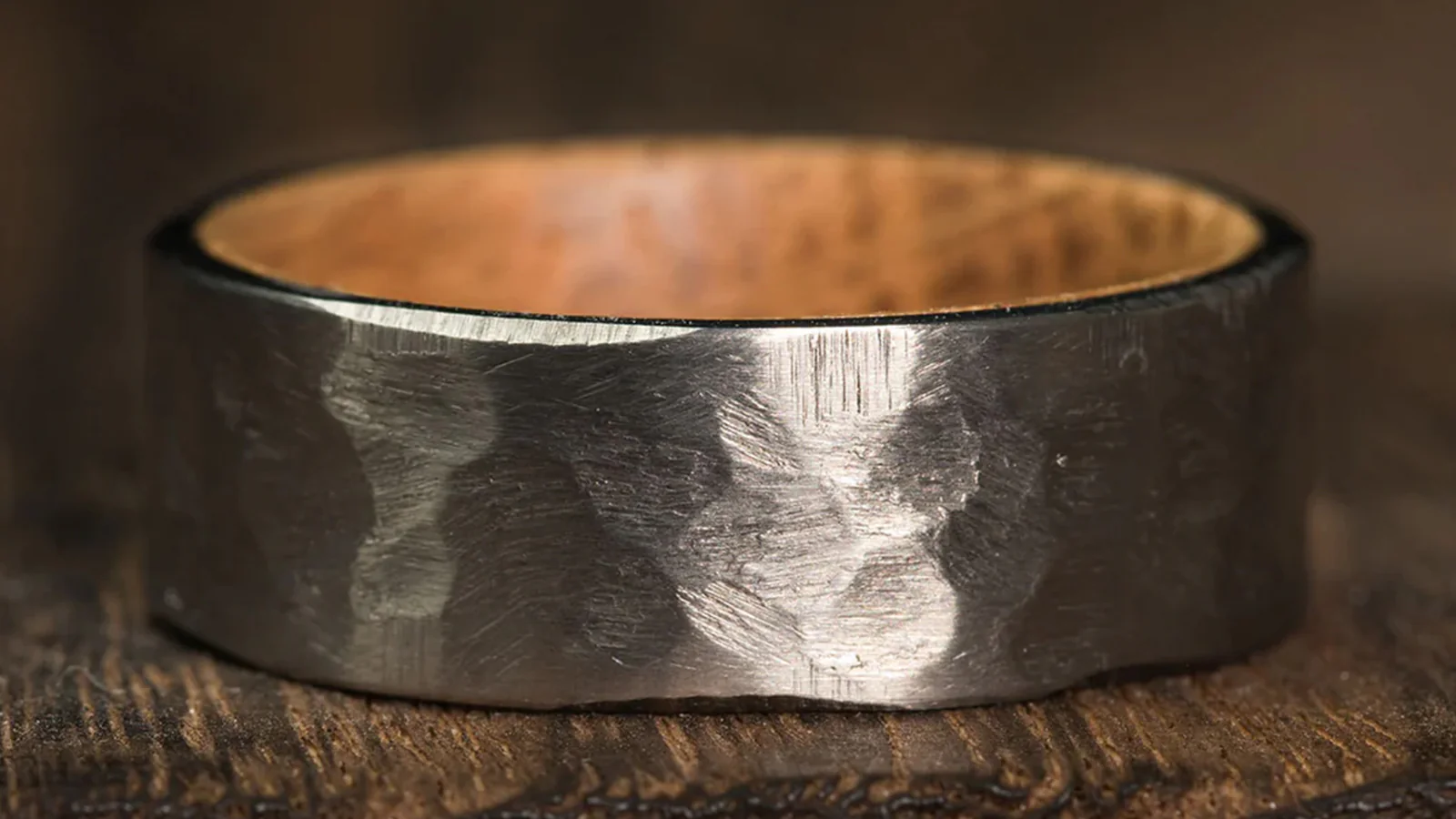 Wolfram vs. Titan: 7 wichtige Unterschiede, die Sie kennen müssen 3 Titanring