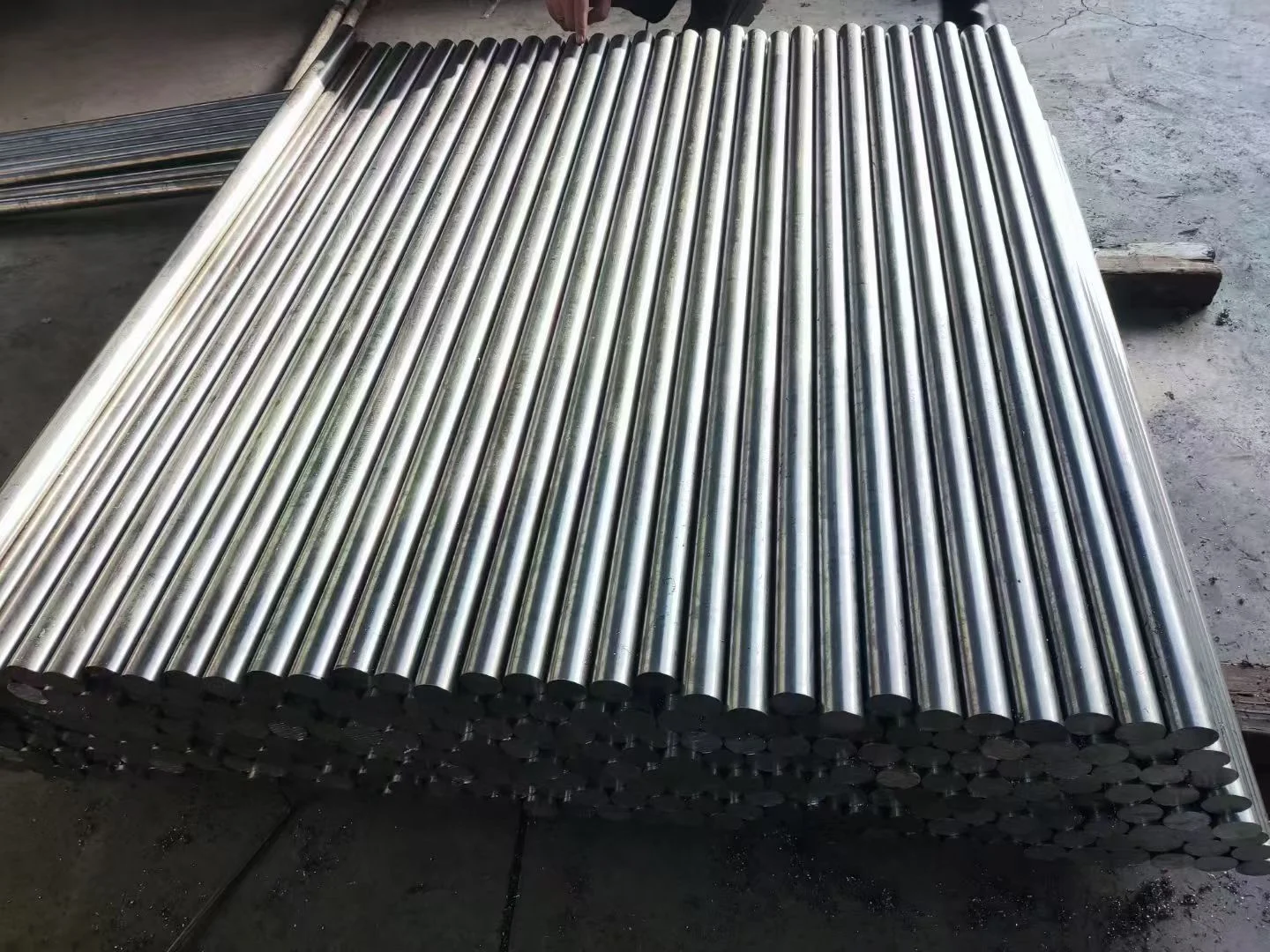 What is a Titanium Rod Used For? (Grades, Standards & Applications Guide) 6 titanium bar