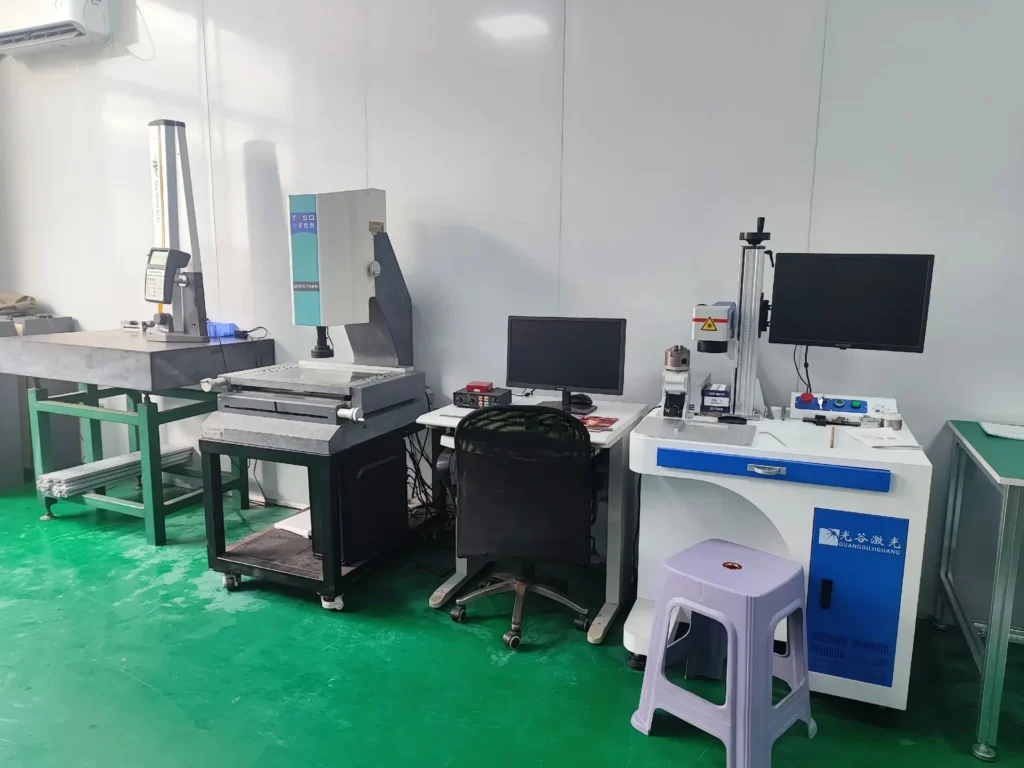 The Ultimate Guide to Manufacturing Titanium: Преодоление трудностей обработки 4 5-осевое оборудование для обработки титана с ЧПУ4