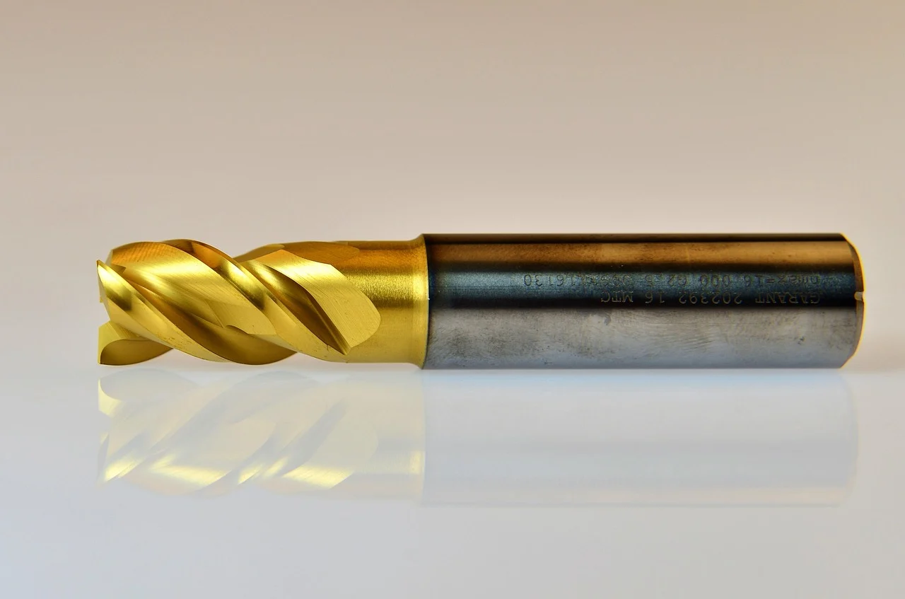 Drilling Titanium: Speeds, Feeds, and the Work Hardening Trap — A Machinist’s Practical Guide 7 Solid carbide titanium-specific drill bits Kennametal Sandvik Guhring - TiAlN coated point angle geometry for aerospace drilling
